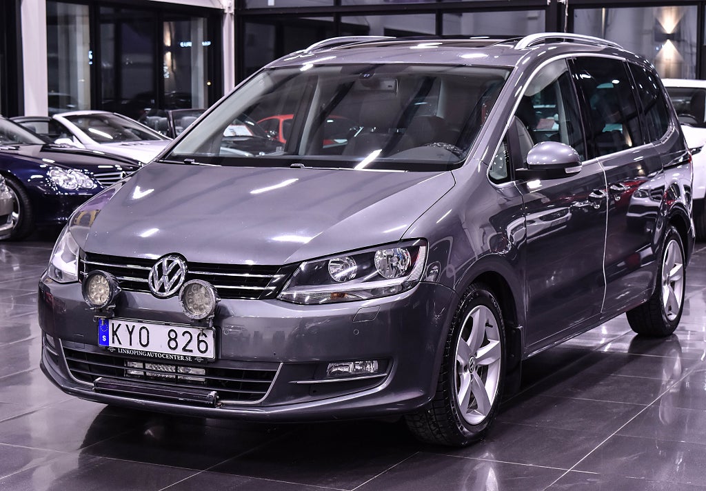Volkswagen Sharan 7-seater 2.0 TDI DPF BMT GT|Ny Kamrem|Panorama|Välutrus