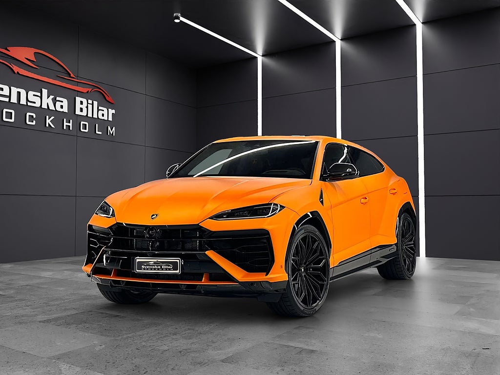 Lamborghini Urus SE V8 AWD/Hybrid/PANO/LUFTFJ/360/B&O/HuD/MASSAGE/800 hk
