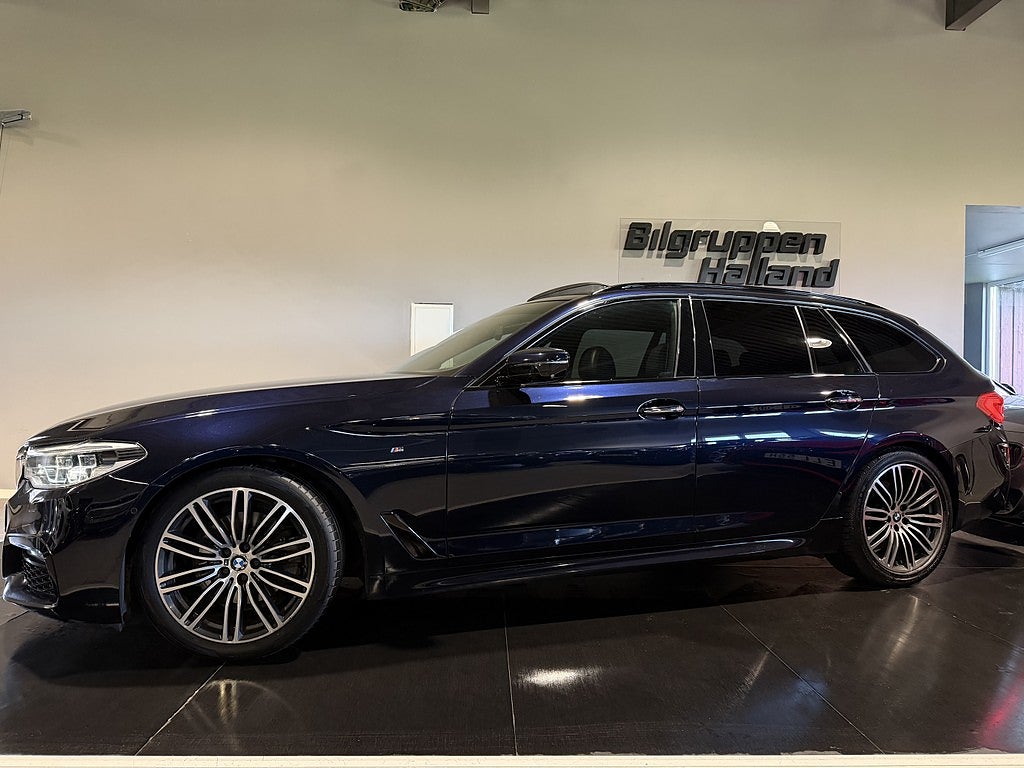 BMW 520d M Sport Innovation Pano HuD H/K Blis 360° Pdc Drag Värm