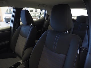 Halvkombi Nissan Leaf 16 av 22