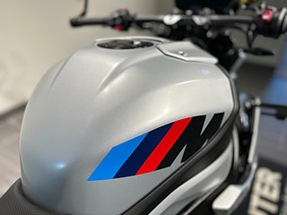 BMW M1000R