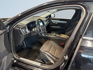 Volvo V90 D3 AWD Aut Momentum Advanced Dvärm/Drag/Kamera/Ad.Fhåll