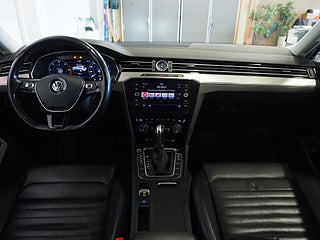 Kombi Volkswagen Passat 13 av 23