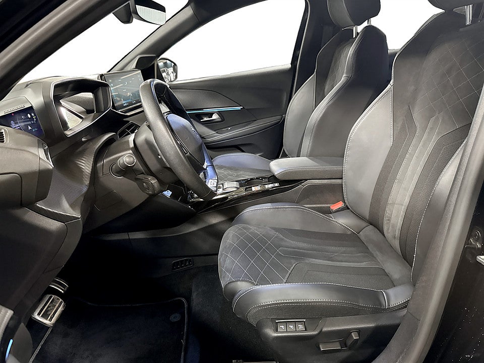 Bild på Peugeot E-208 GT 50kWh 136hk Aut NAV B-KAMERA CARPLAY