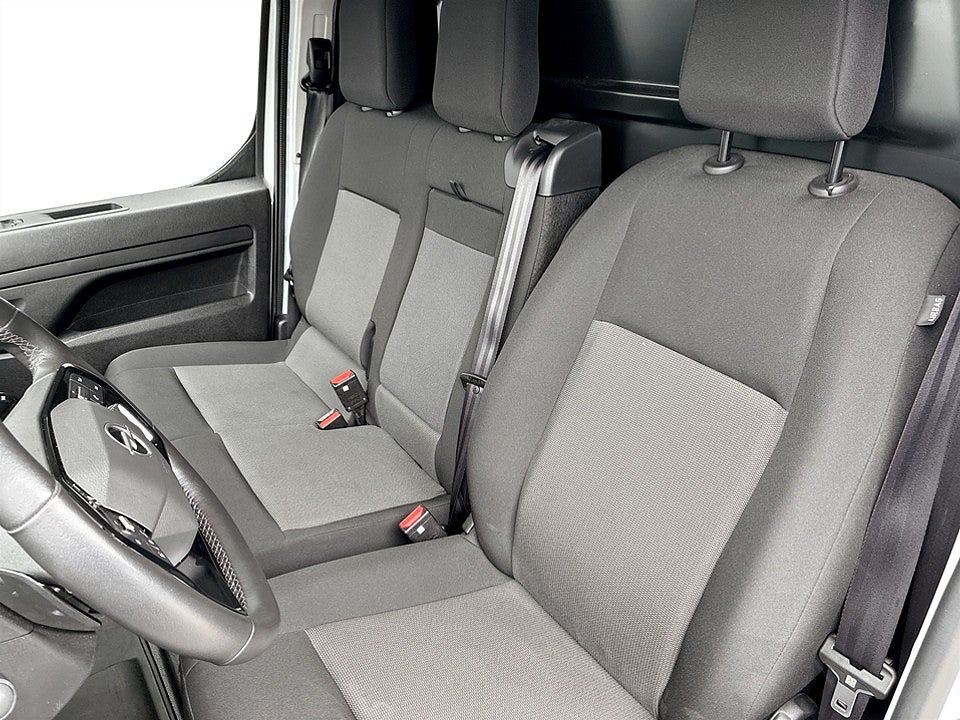 Bild på Opel Vivaro Business 2.0 BHDi 145hk Aut L3 B-KAMERA WEBASTO