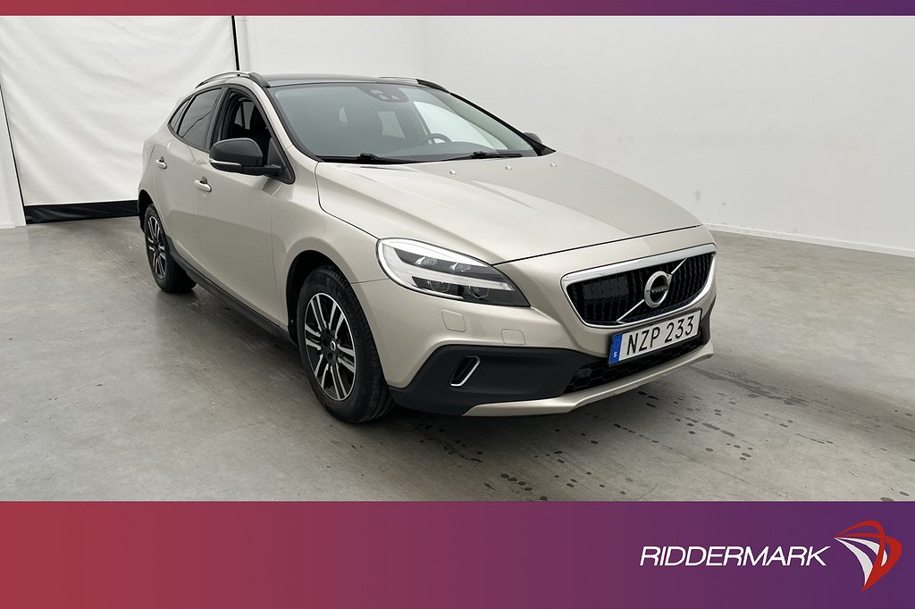 Volvo V40 Cross Country T3 Plus VOC Pano Värmare Kamera Drag