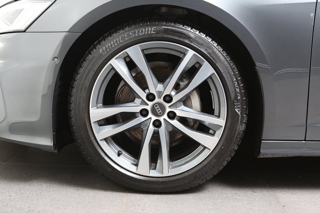 Audi A6 Avant 40 TDI Quattro S Line Värmare Drag Leasbar 2025
