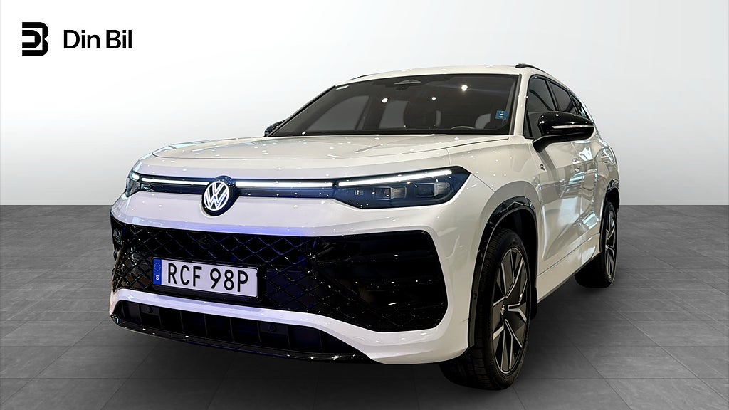 Volkswagen Tayron R-LINE 2.0 TSI 265 hk 4M Panorama/Värmare/Drag
