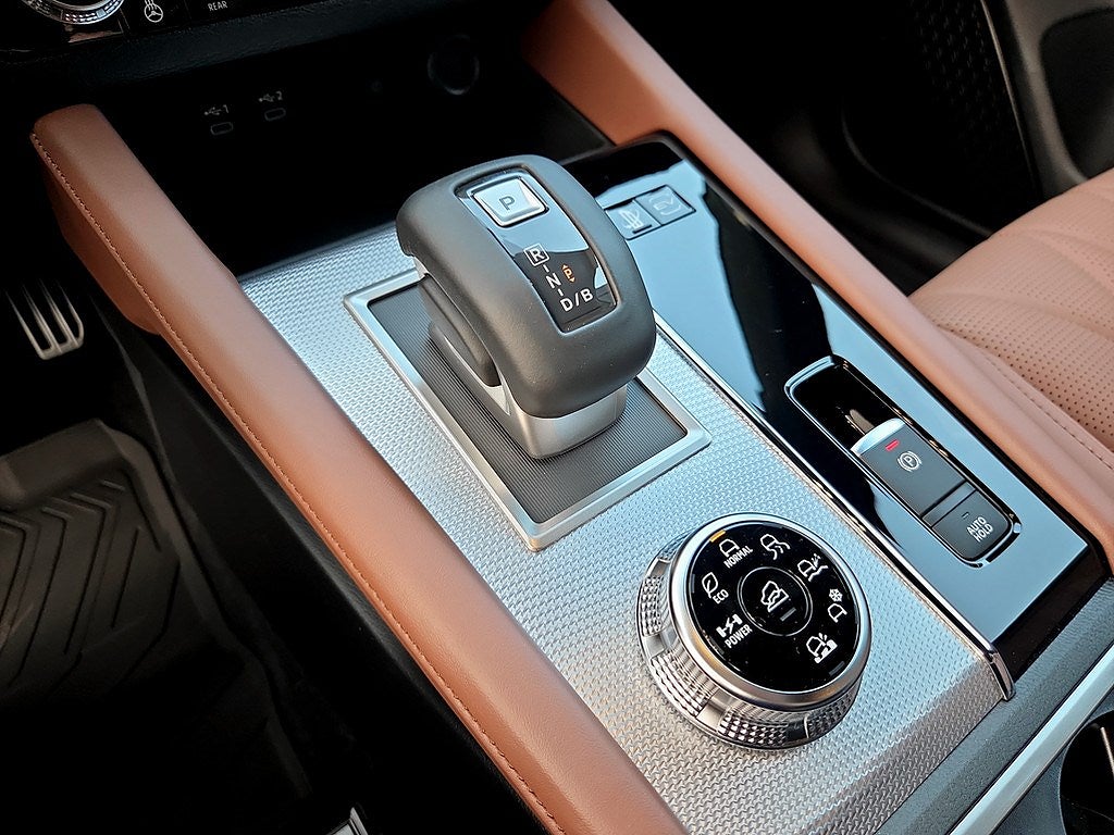 Bild på Mitsubishi Outlander Instyle+ Plug-In Hybrid 4WD - DEMO