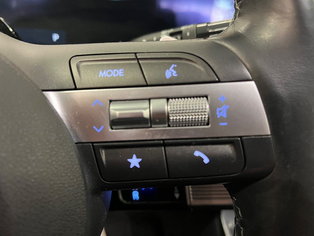 Hyundai Kona Hybrid 1.6 141hk AUT /S+V/Värmare/LED-Ramp/Fullservad thumbnail