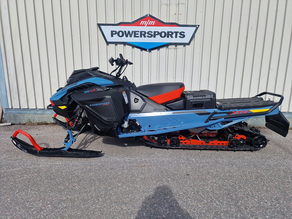 Ski-Doo Expedition Xtreme 900 Ace Turbo R Moms! 