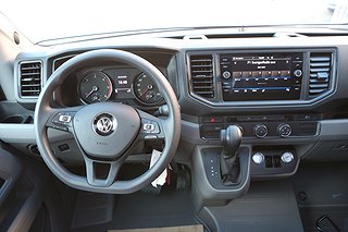 Husbil-integrerad Knaus Van Ti 640 19 av 23