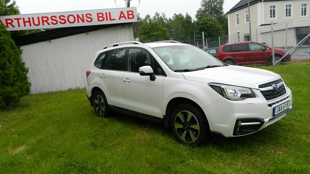 Subaru Forester 2.0 4WD Lineartronic Euro 6 Automat