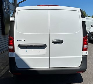 Transportbil - Skåp Mercedes-Benz eVito  11 av 16