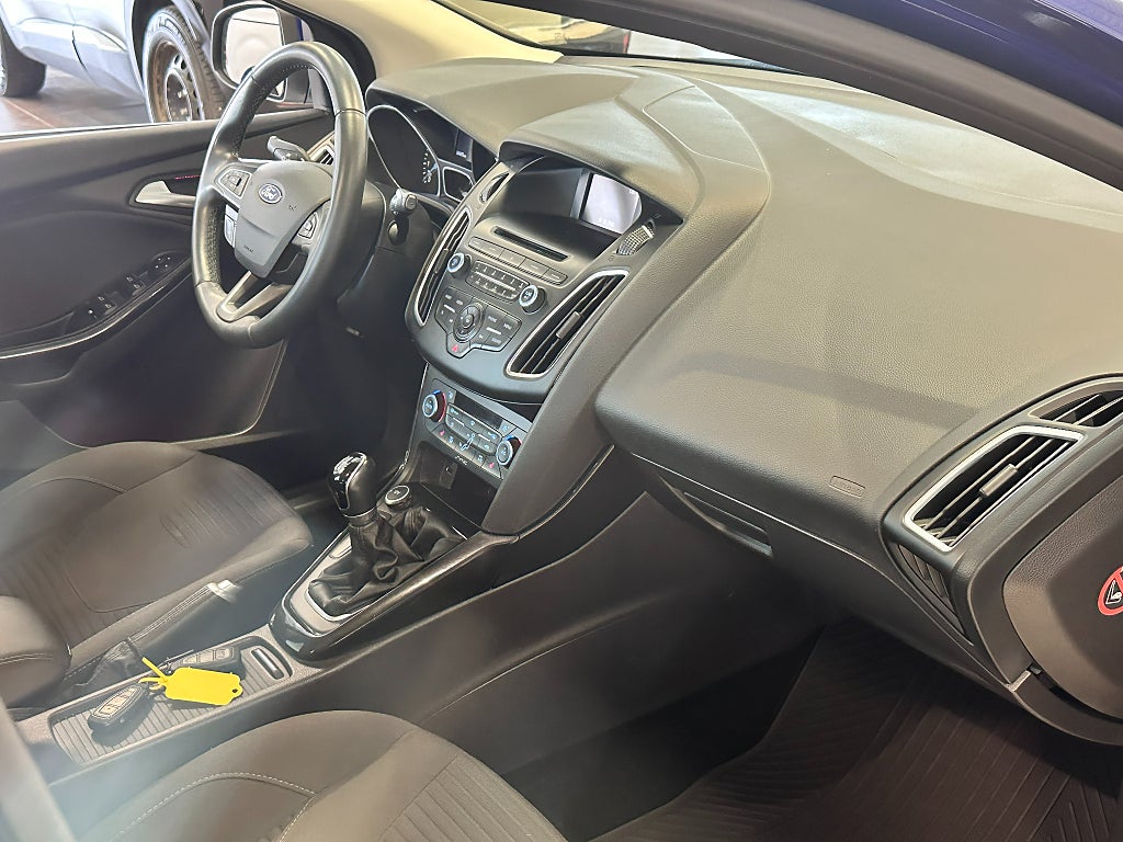 Ford Focus 1.0 EcoBoost Titanium Euro 6 thumbnail