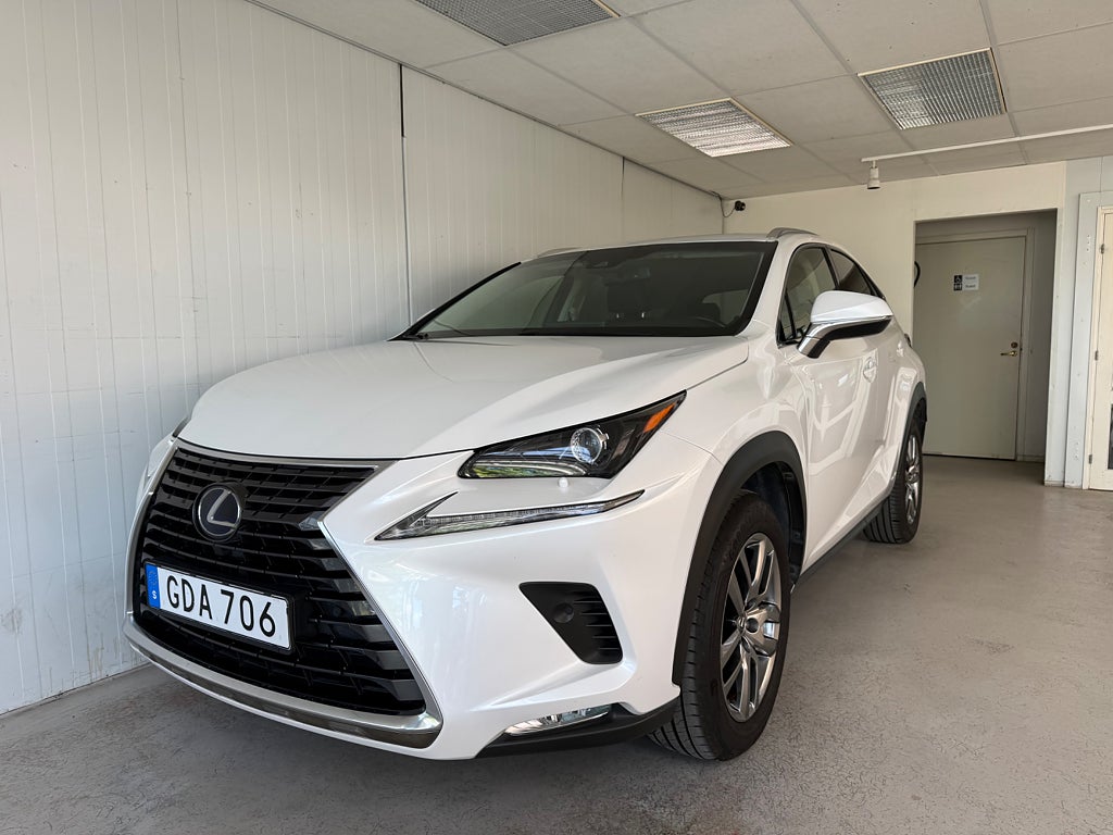 Lexus NX 300h AWD 2.5 AWD E-CVT Executive Euro 6