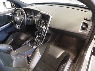 SUV Volvo XC60 9 av 28