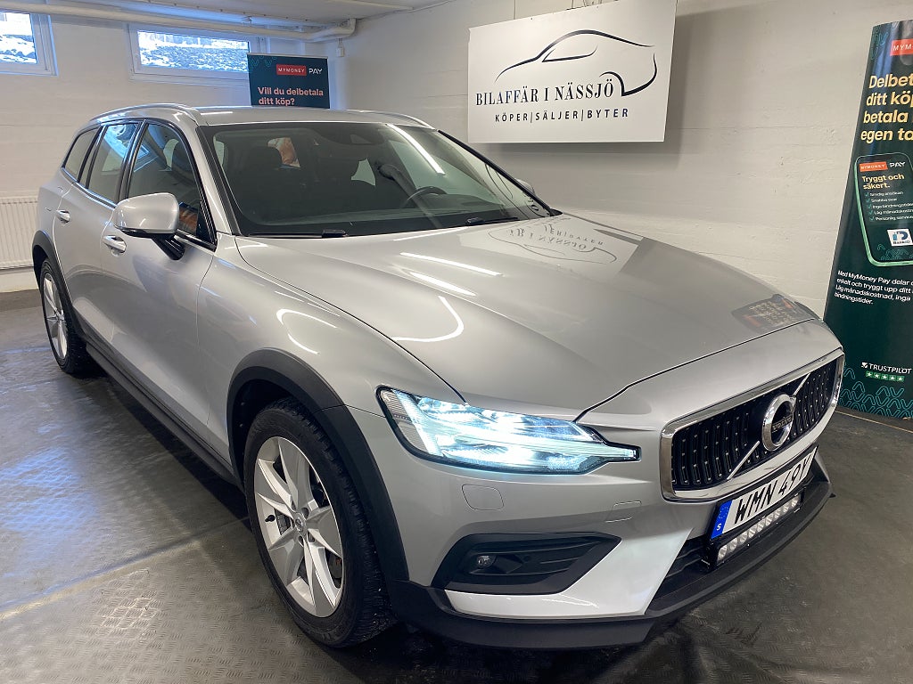 Volvo V60 Cross Country B4 AWD Geartronic Momentum B-Kamera Drag