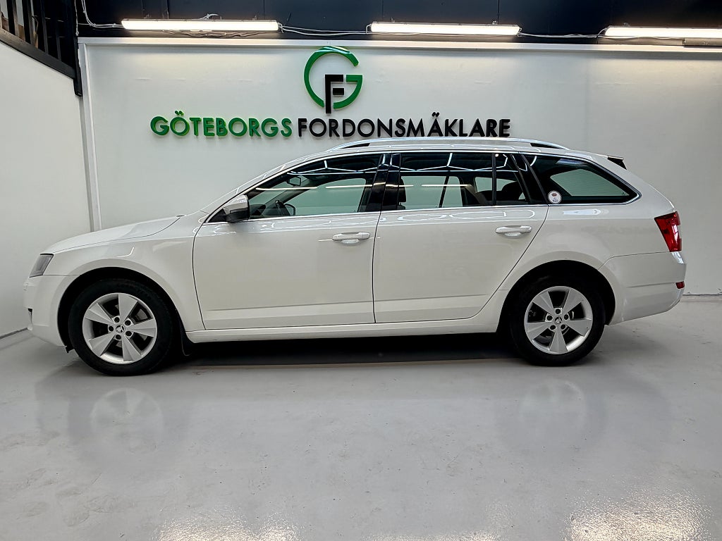 Skoda Octavia Kombi 1.6 TDI/ 1 ägare/Ny kamrem/fullservad/740kr månad