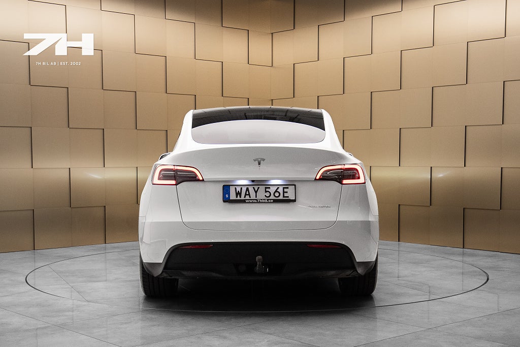 Tesla Model Y Long Range AWD / Drag / Pano / Autopilot