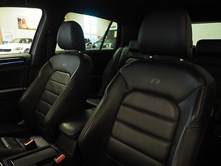 Halvkombi Volkswagen Golf 14 av 24