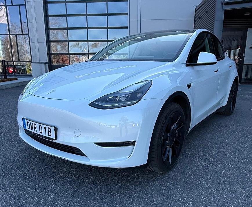 Tesla Model Y Long Range AWD 20" MOMS / Vinterhjul /