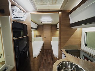 Husbil-halvintegrerad Elnagh T-loft 531 16 av 26