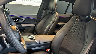 SUV Mercedes-Benz EQS 9 av 17