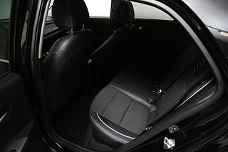 Halvkombi Kia Rio 24 av 25
