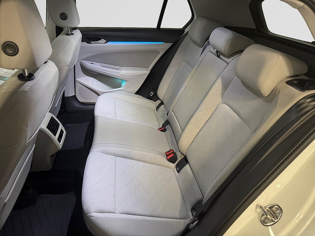 Volkswagen Golf 2.0 TDI Adaptiv Farth Keyless Navi Carplay Rattvärme bild 11