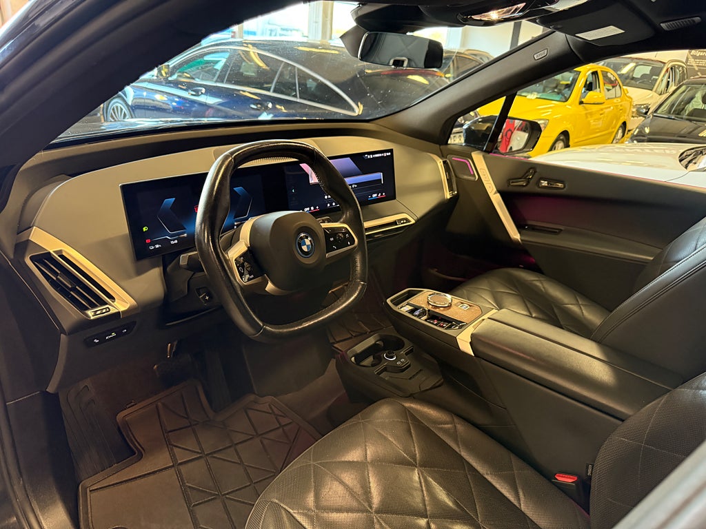 BMW iX 2024 - miniatyr 11