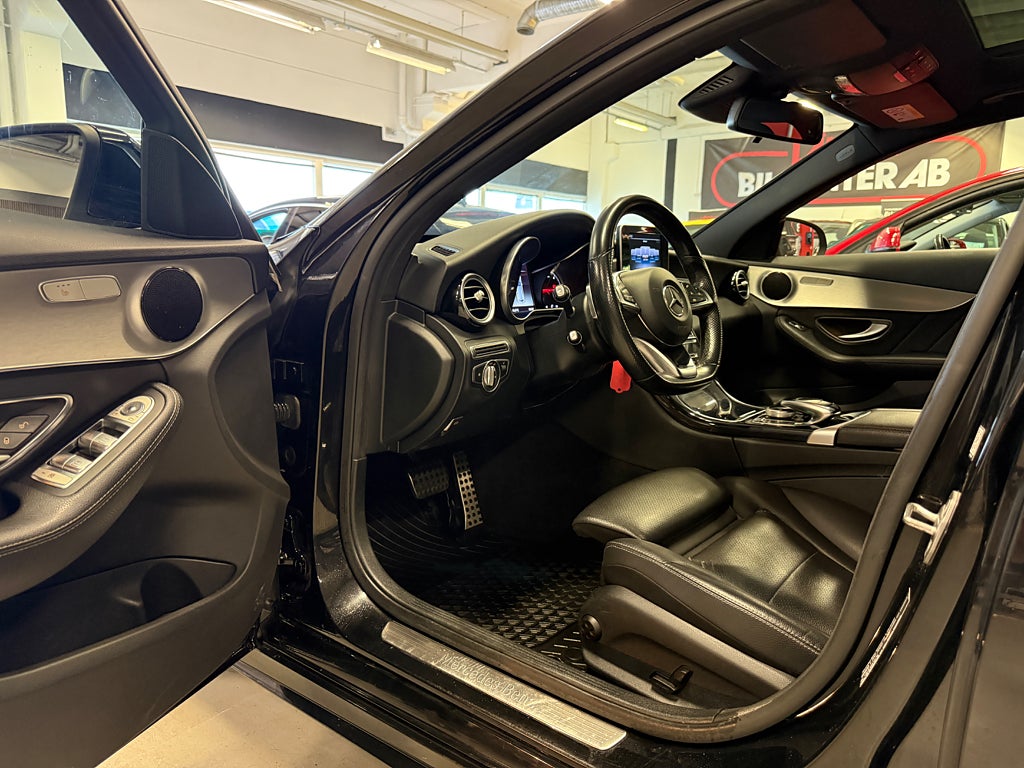 Mercedes-Benz C220 d 2018 - miniatyr 14