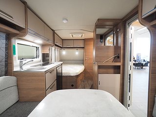 Husvagn, 1-axl Knaus Sport 450 FU 12 av 21