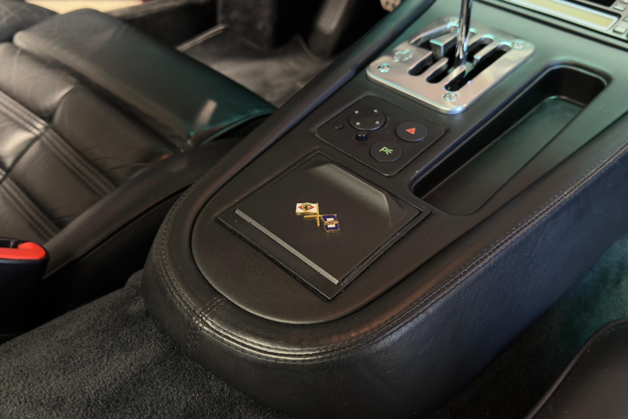 Ferrari 550 Maranello 5.5 V12 485hk 1998 - miniatyr 41