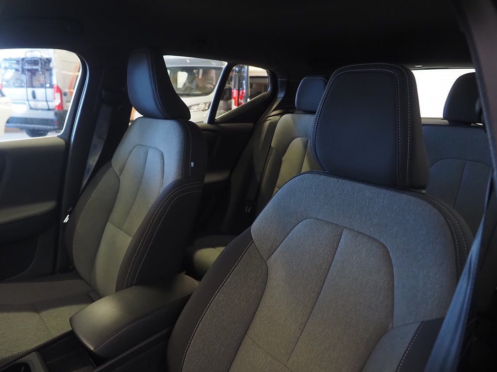 Volvo XC40 Recharge T4 211hk DCT Inscription Exp | Kamera | 2022