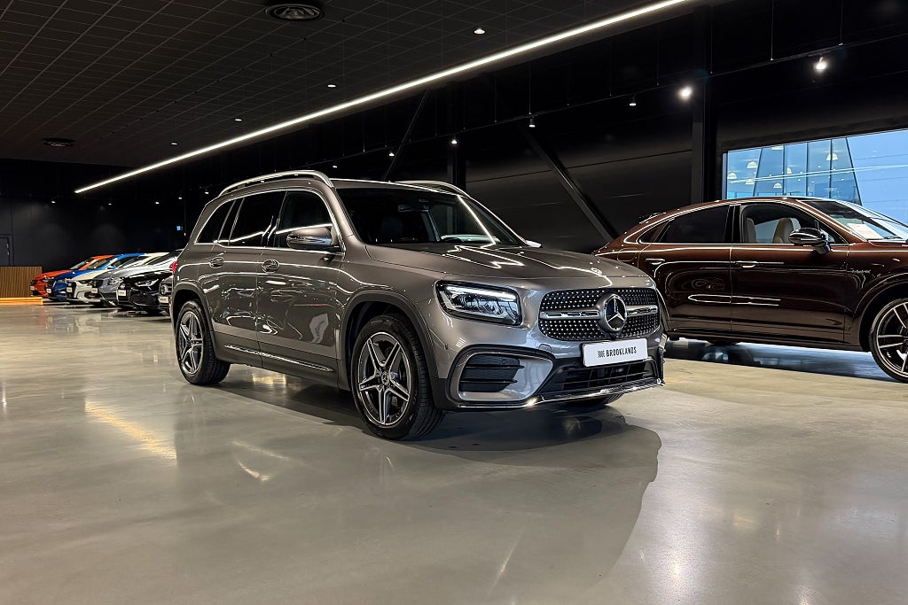 Mercedes-Benz GLB 250 4MATIC / AMG Line Advanced Plus / 