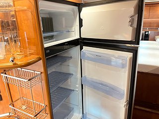Husbil-halvintegrerad Carthago CHIC C-LINE T 4.3 15 av 24
