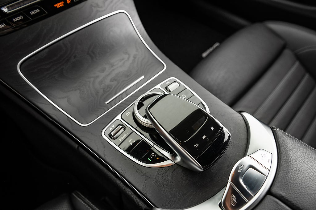 Mercedes-Benz C 2017 - miniatyr 16