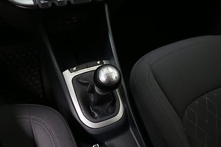 Halvkombi Kia Rio 18 av 23