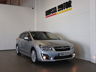 Halvkombi Subaru Impreza