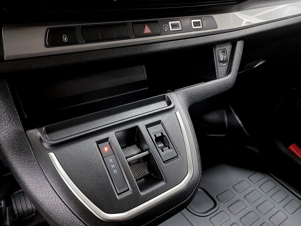 Bild på Peugeot Expert Plus 145hk Aut L3 - EDITION! SERVICE & VINTERHJUL INGÅR!