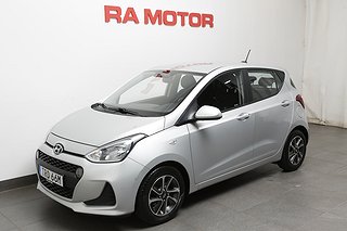 Halvkombi Hyundai i10 1 av 20