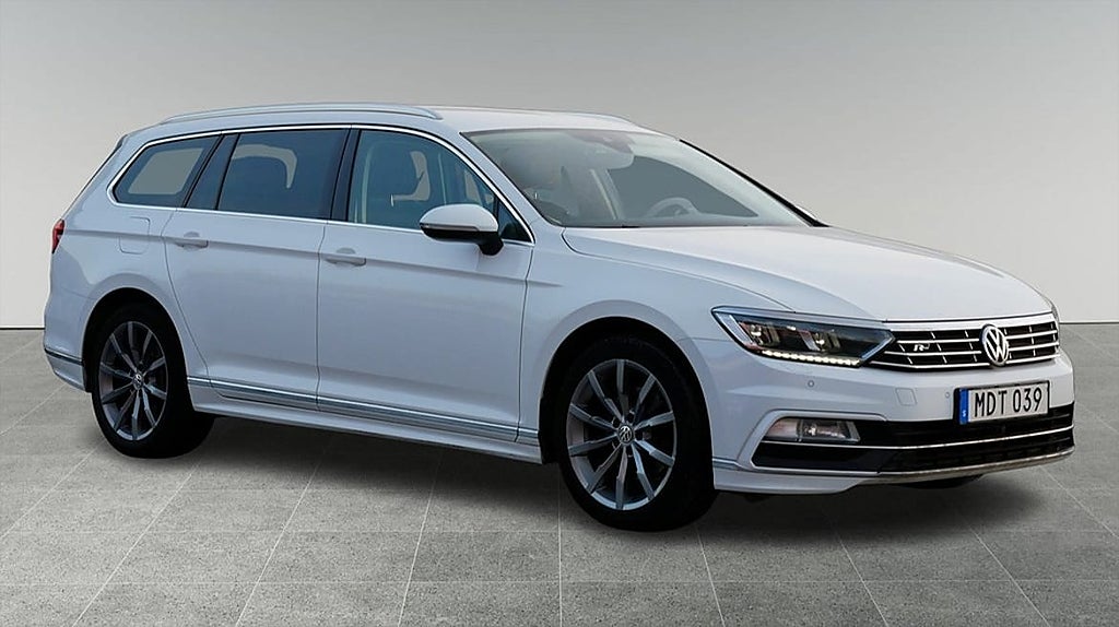 Volkswagen Passat Sportscombi R-Line 4M VAT | 1743 kr/mån |Drag |Cock...