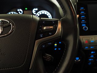 SUV Toyota Land Cruiser 22 av 27