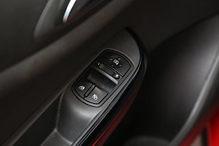 Halvkombi Opel Corsa 12 av 25