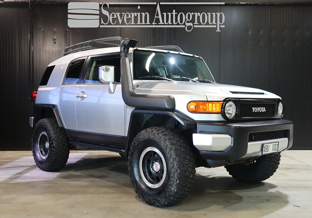 Toyota FJ Cruiser 4.0 V6 4WD (242hk) Höjd / Snorkel