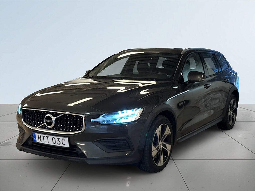 Volvo V60 Cross Country B4 AWD Advanced Navi Pro Edit Drag Pvärm Kamera SoV