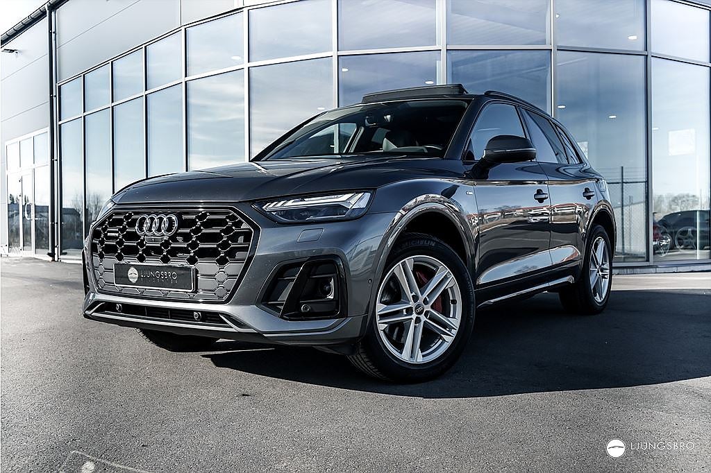 Audi Q5 55 TFSI e Q 367hk / 360 / Pano / Skinn / SE SPEC