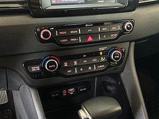 Kia Niro Hybrid DCT Advance Plus Kamera/Carplay/Skinn/Dragkrok – bild 21