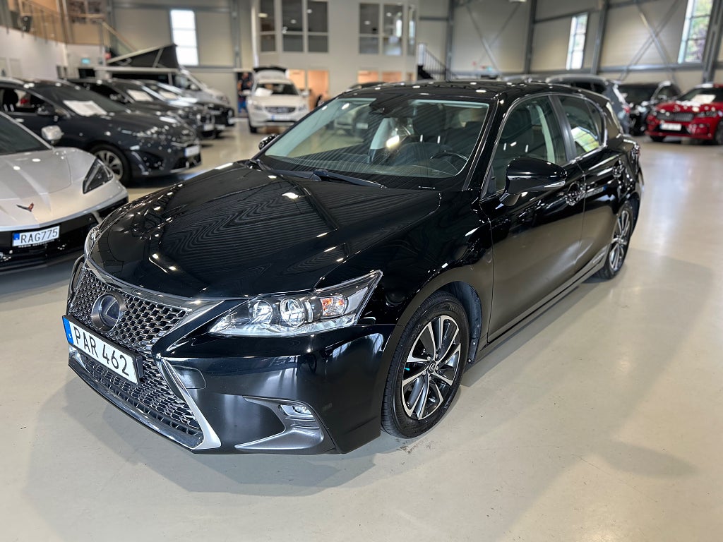 Lexus CT 200h 1.8 CVT 